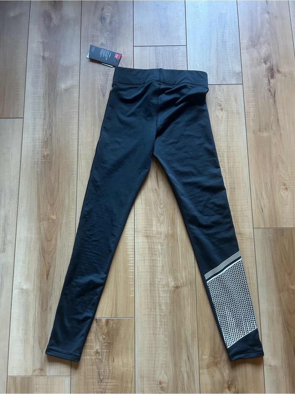 Under Armour Black womensLeggings with White Reflective Panel